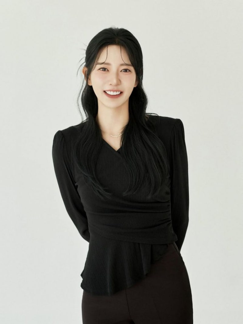 육상계의 이영애, 김지은 선수 화보급 일상 화제! 압도적인 기럭지와 미모, 운동으로 다져진 ....