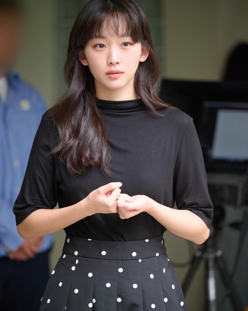 진기주 프로필 나이 키 고향 학력 삼성맨과 기자를 거쳐 충무로의 별이 되기까지