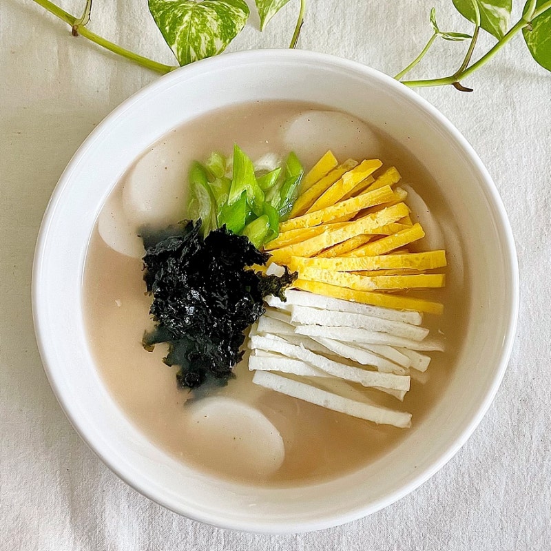 멸치육수 떡국 레시피 깔끔하게 끓이는법