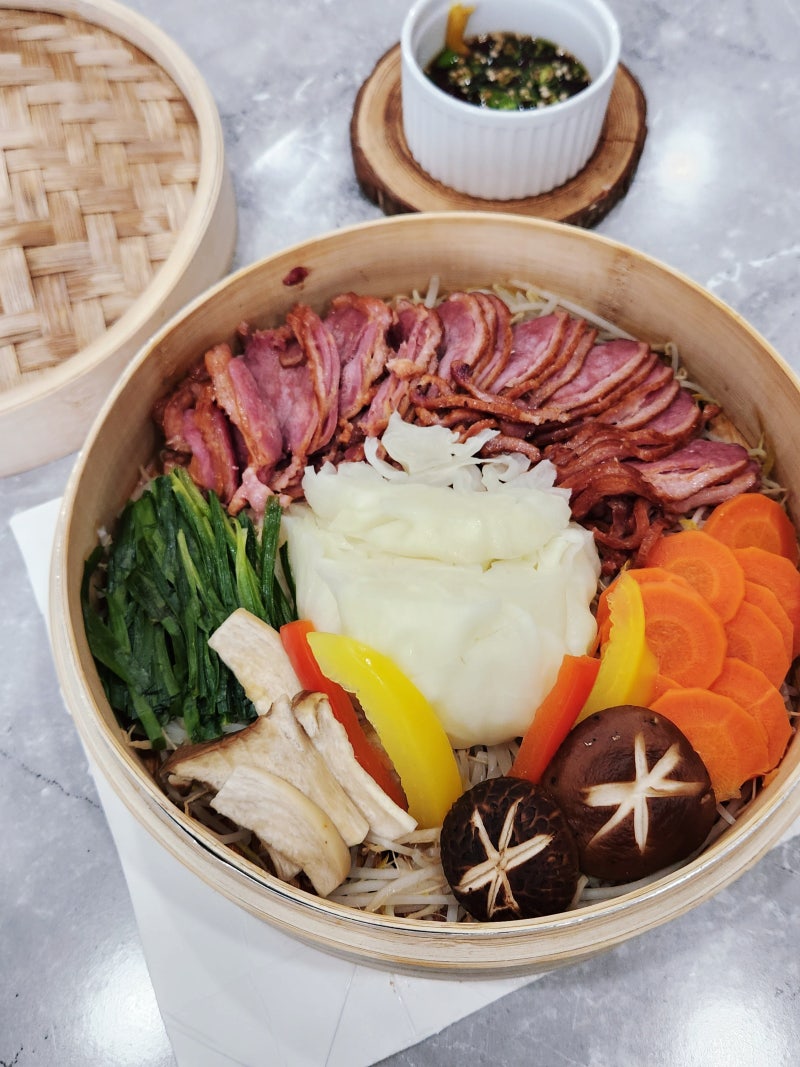 훈제오리고기 야채찜 소스 훈제오리찜 레시피 오리훈제찜 요리