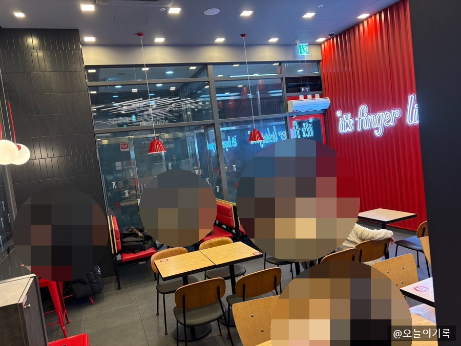 KFC 부산명지점 사진 5
