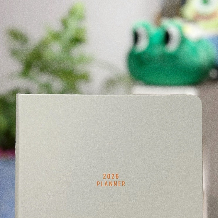  13년째 스타벅스 프리퀀시로 다이어리 준비 올해도 2026년 데일리 플래너 라이트 그린 수령한 리뷰.