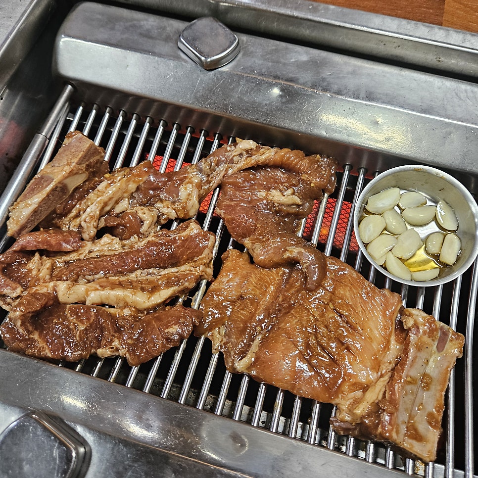 뚝심숯불갈비 사진 3