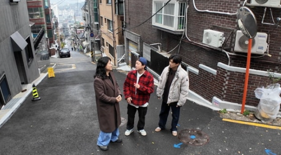   새해 첫날부터 눈 호강?! 김숙도 감탄한 '연예인 비주얼' 의뢰인의 정체