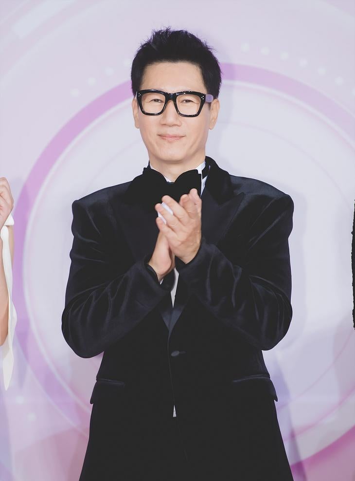 왜 지석진은 SBS에서 끝내 상을 못 받았을까…  사람들이 ‘핑계고 대상’을 더 인정한 이유