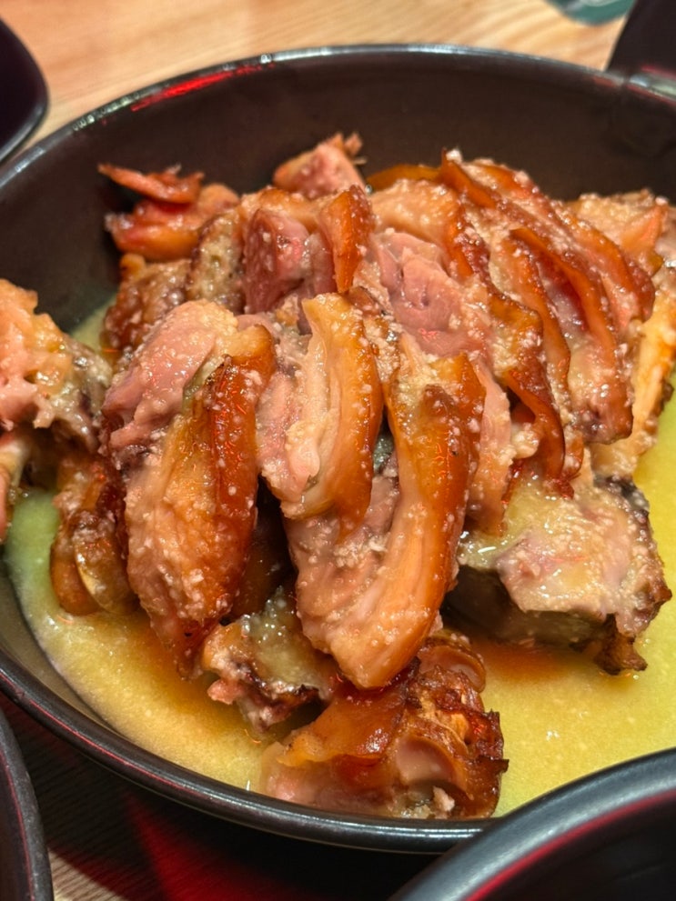  홍대입구역 맛집 마왕족발 족발보쌈!