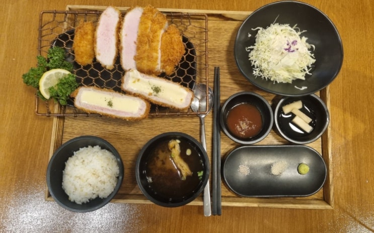  동탄돈까스맛집 꽃가츠 동탄본점 돈까스와 카레 시식 후기