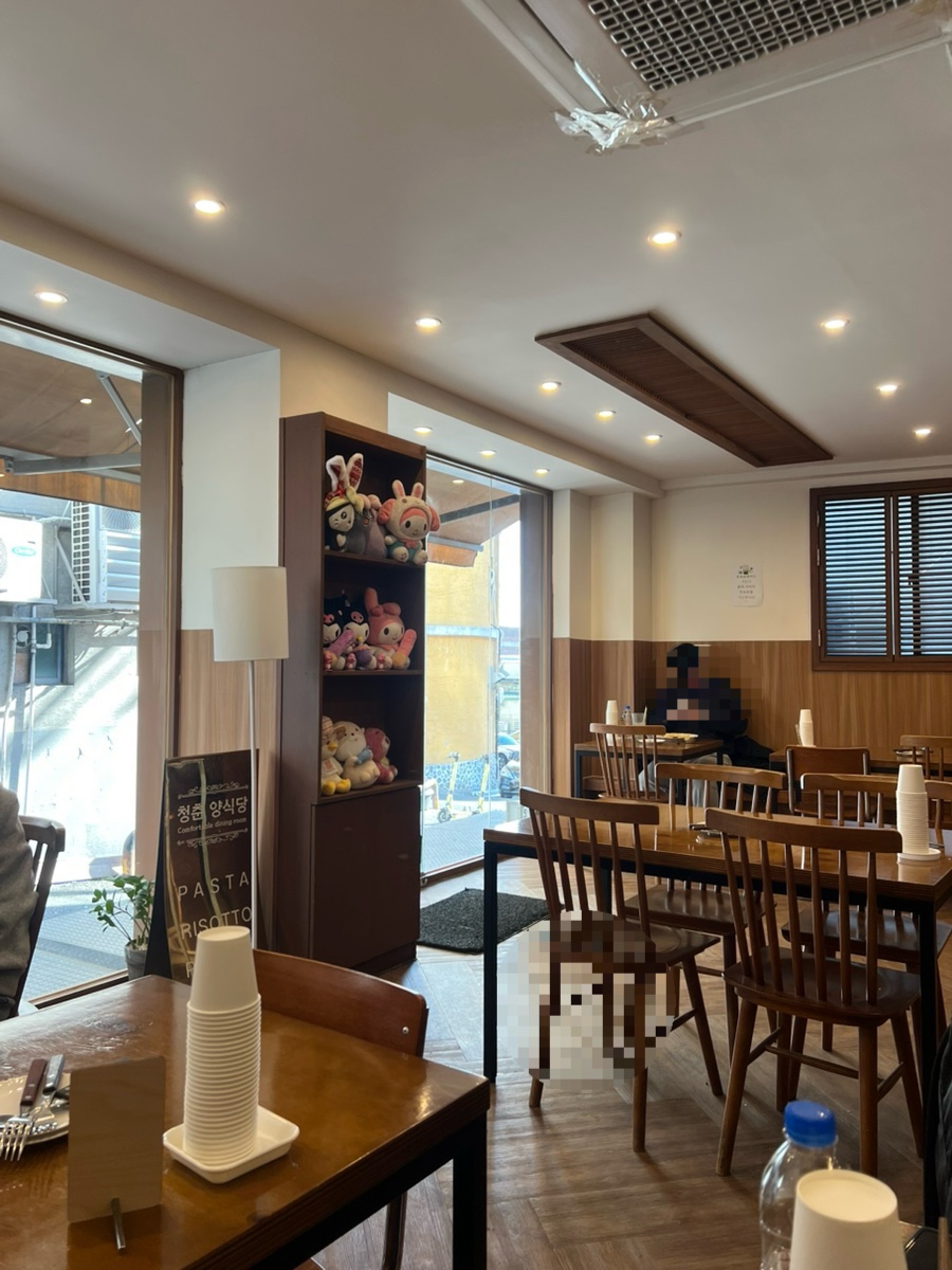 청춘양식당 영대점 사진 4