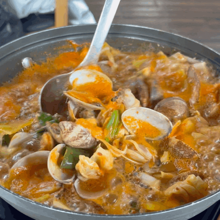 대부도 한식집 "청미" 어부밥상 후기 / 칼칼하고 시원한 바지락고추장찌개 맛이 너무 좋은 곳