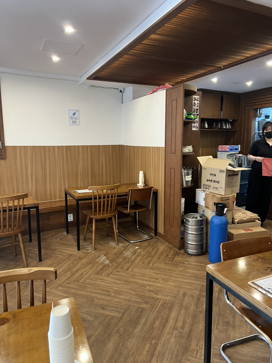 청춘양식당 영대점 사진 6
