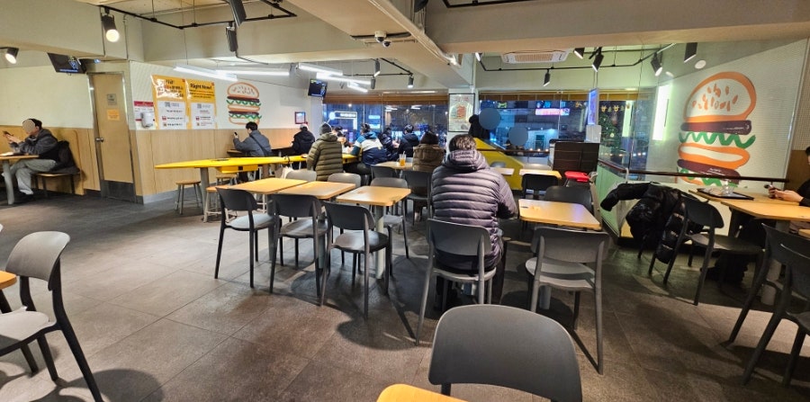 맥도날드 동묘점 사진 7