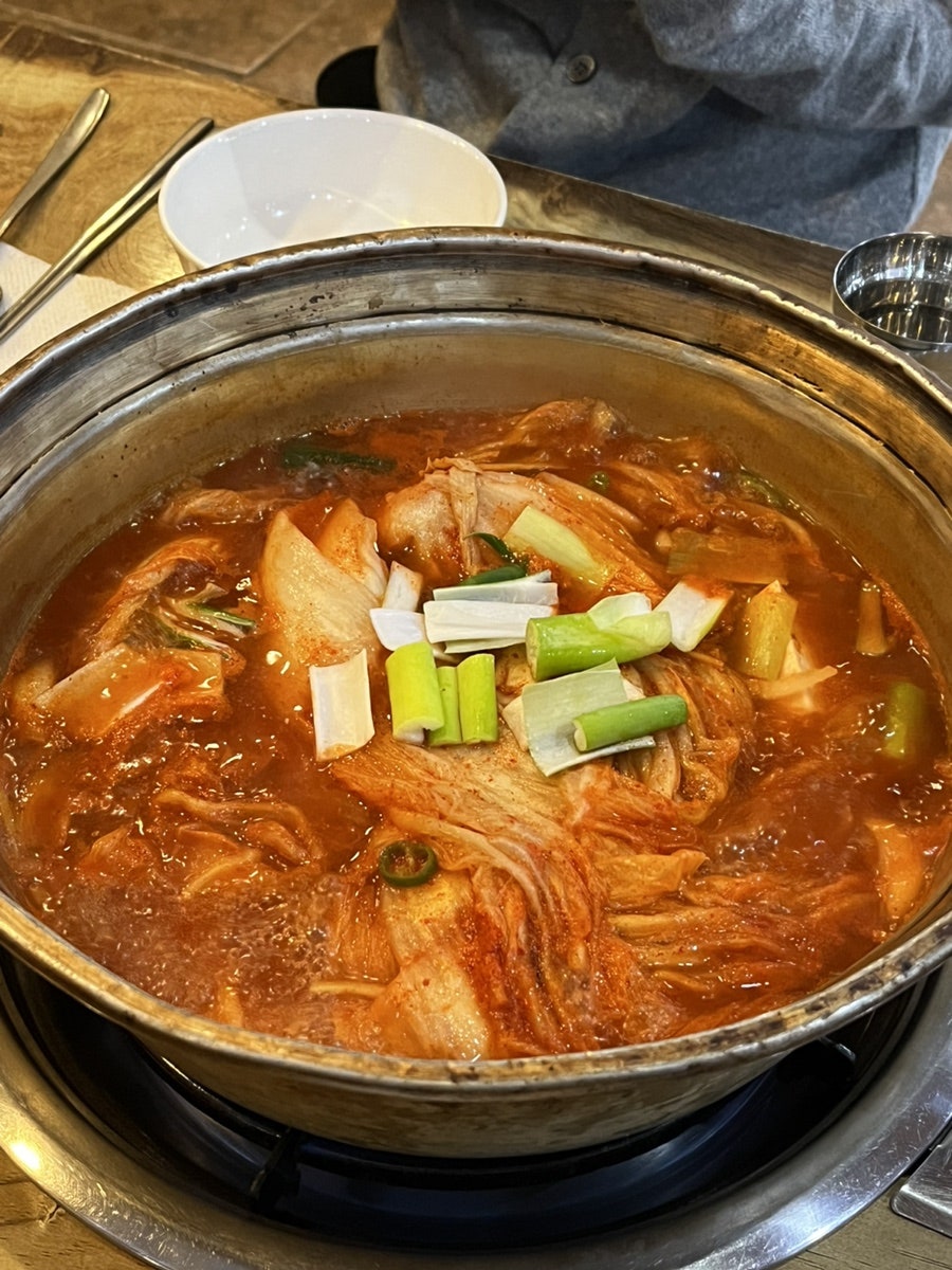 명동찌개마을 송내점 사진 2
