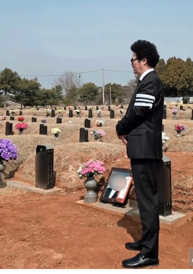 윤택 부친상, 간담도암 투병 끝 별세 "벚꽃 핀 날 떠나셨다" 프로필 인스타 근황 총정리