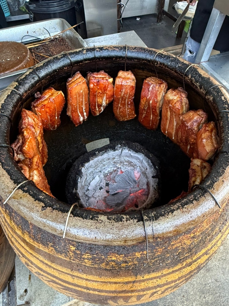 [치앙마이 맛집] 넹무옵오옹 - 그 유명한 치앙마이 항아리 삼겹살 맛집 인정