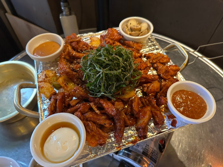  천안 신불당동 술집 늦게까지 하는 숯불구이 넘버원 존맛탱 계돼지