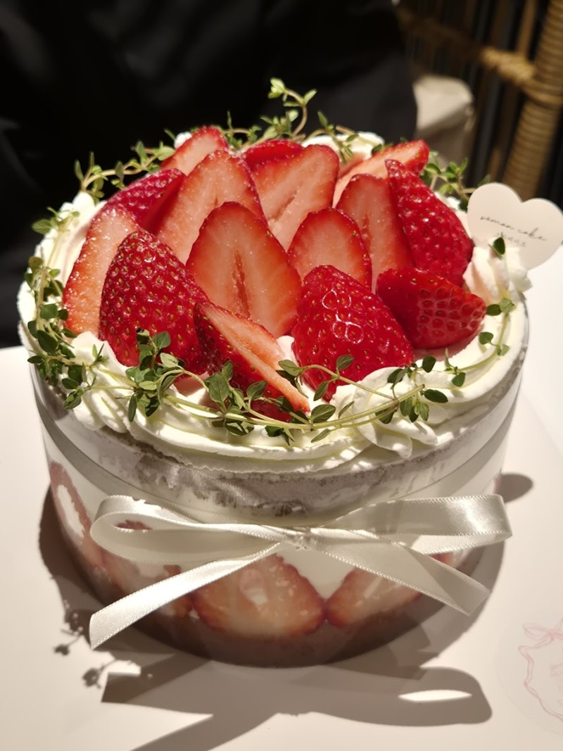 일산 케이크 맛집 설향딸기로 만드는 소만케이크