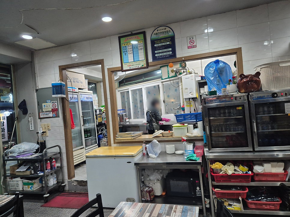 뉴거인통닭 부민점 사진 2