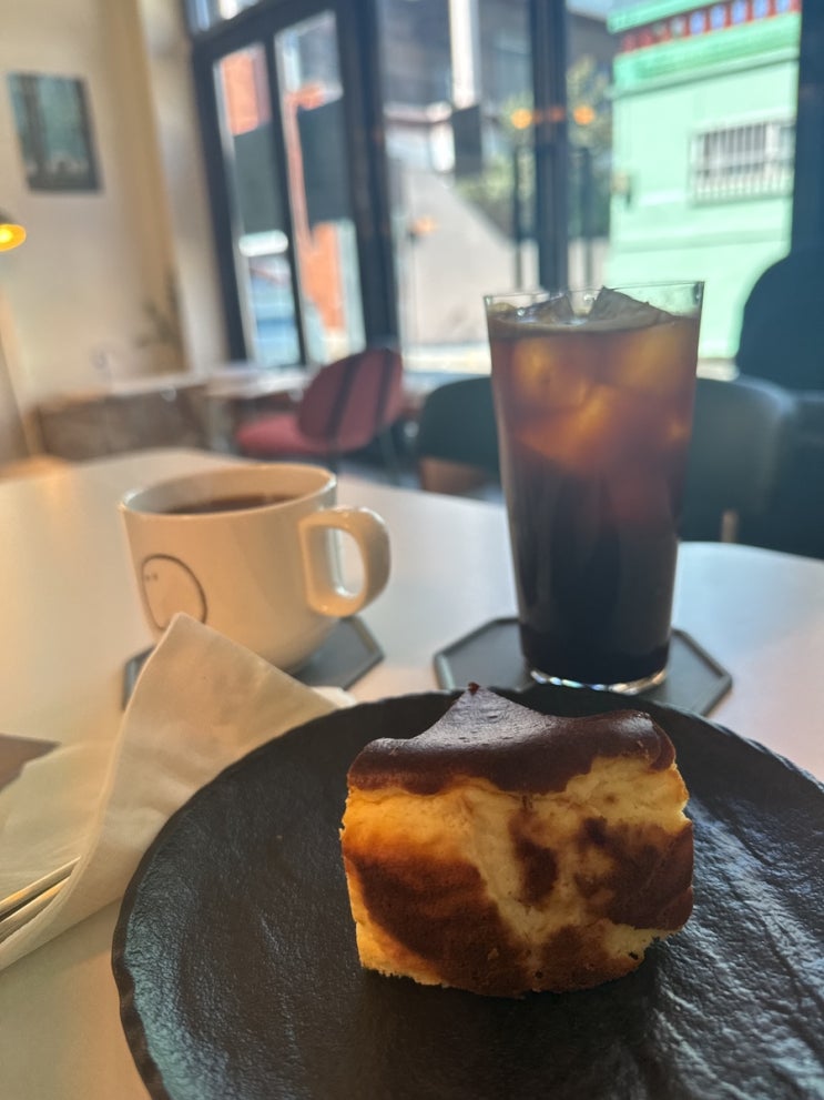  부산 북구 덕천 카페, 드립 커피와 바스크 치즈케이크의 조합이 좋았던 내 돈 내산 카페 디프피커피로스터스