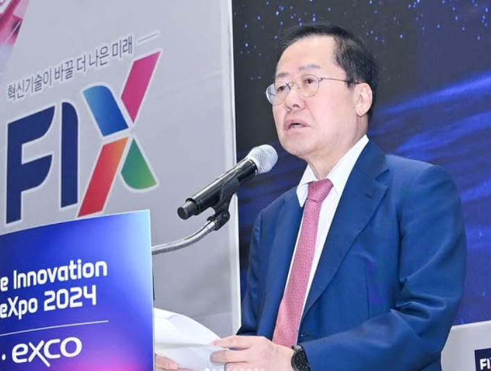 <b>홍준표</b>, 김부겸 지지선언 "대구, 당을 떠나 역량있는 행정가... 