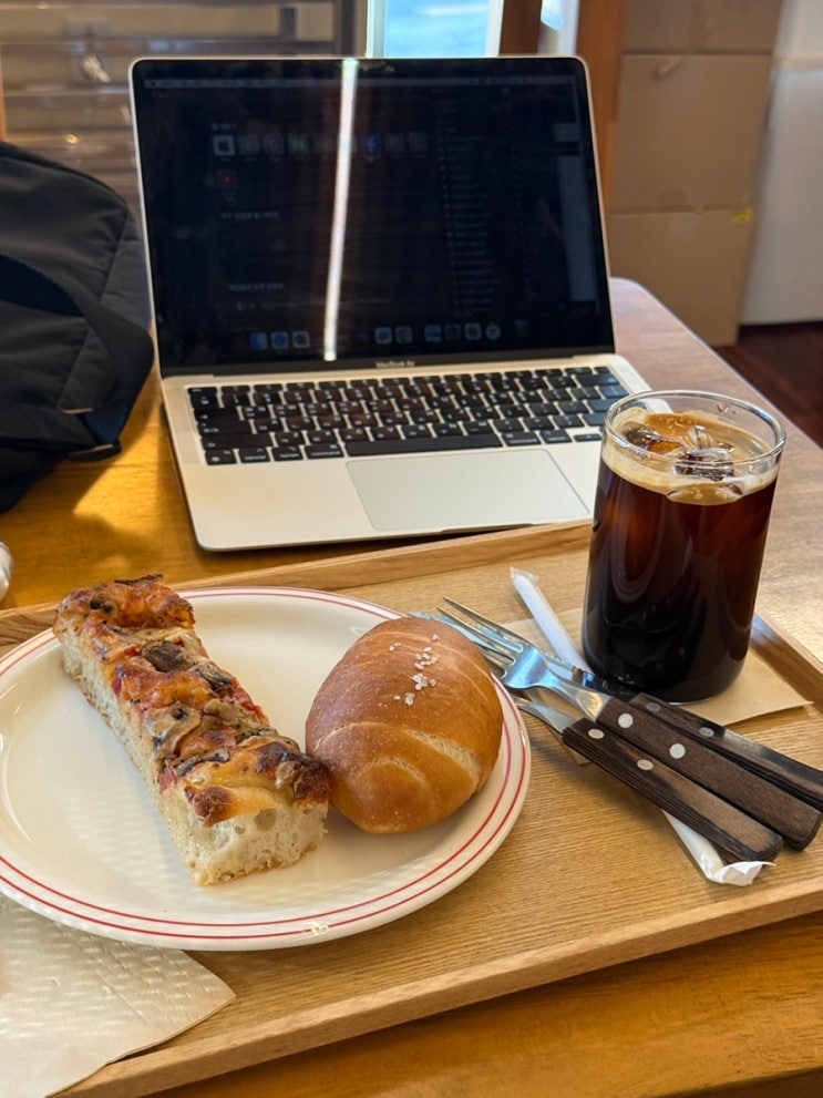 강남구청 베이커리 카페 : 브런치 맛집 우스블랑 청담 oursblanc