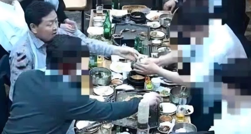 6.3 지방선거 흔드는 ‘김관영 리스크’... 대리비 돈봉투, 기부행위인가 단순 실수인가?