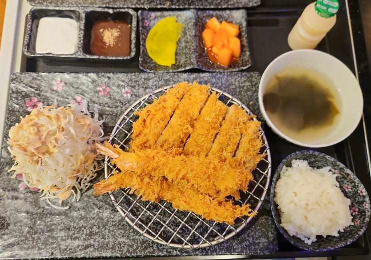  오늘의 메뉴소개 로스+에비후라이2P 창동이치돈까스