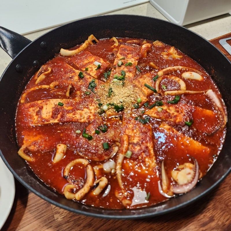 [요리] 대전이 원조라구?... 두부두루치기 feat. 오징어