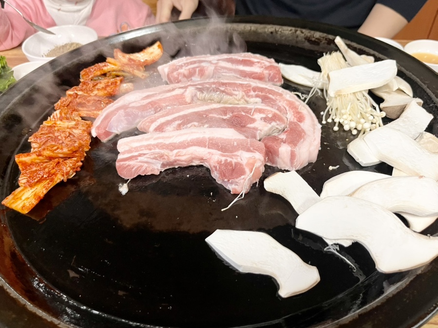 부뚜막김치생삼겹 사진 2