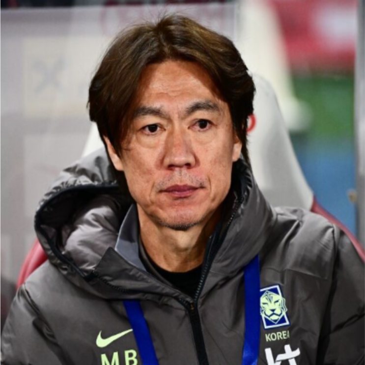 홍명보 좀 치우면 안될까?? 승패를 떠나 한국축구에 대한 관심과 기대를 잃게 만드는 대역죄인인데..차라리 일본팀을 응원해야 할 판이다!! 손흥민의 마지막 월드컵은 기대가 없다!!