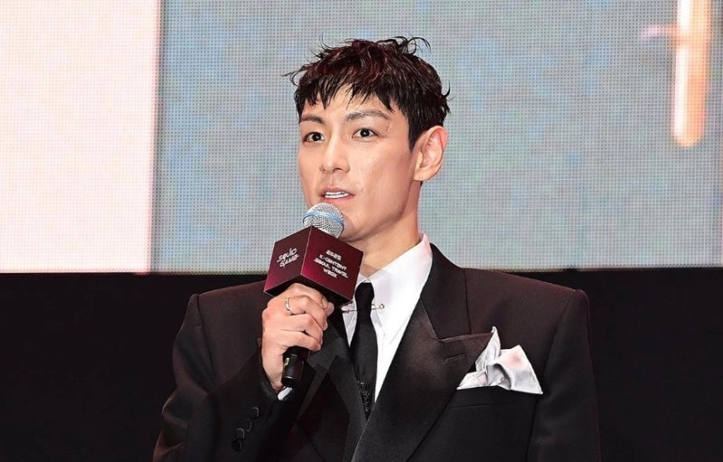 탑 빅뱅 탈퇴 후 솔로 복귀, 13년의 침묵 끝에 꺼낸 첫 정규앨범이 궁금해지는 이유