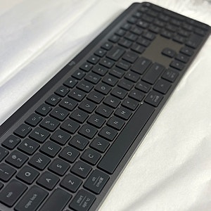 사무실키보드 펜타그래프 키보드 비교 (로지텍 MX keys S vs 한성 오피스마스터)