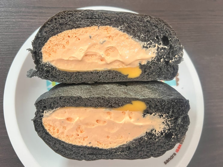  단종됐다 돌아온 CU 황치즈 크림빵, 연세우유 생크림 빵 솔직 후기