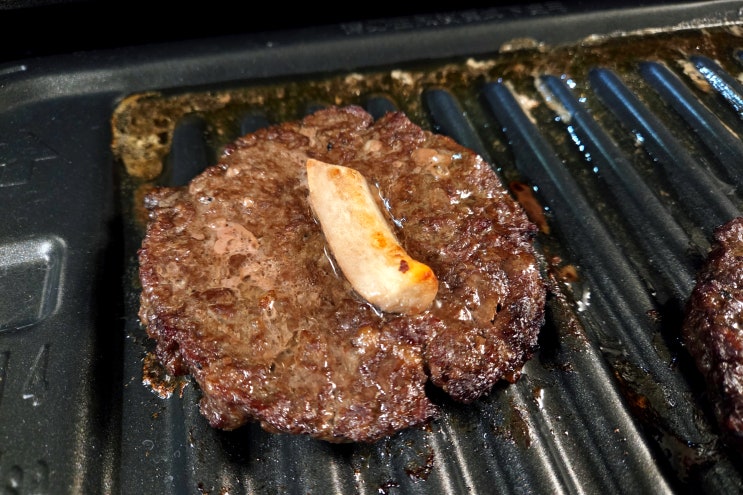  냉동 한우떡갈비 명장의 선궁 한우 함량 90% 간편 아이반찬