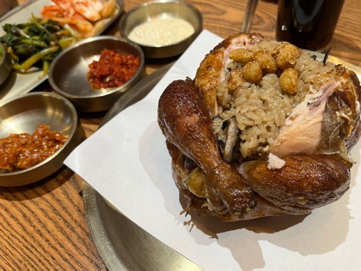  신당 맛집 "계류관" 솔직 후기: 통닭도 아름다운 요리가 될 수 있다 - 물막국수,참나무능이장작구이, 반찬