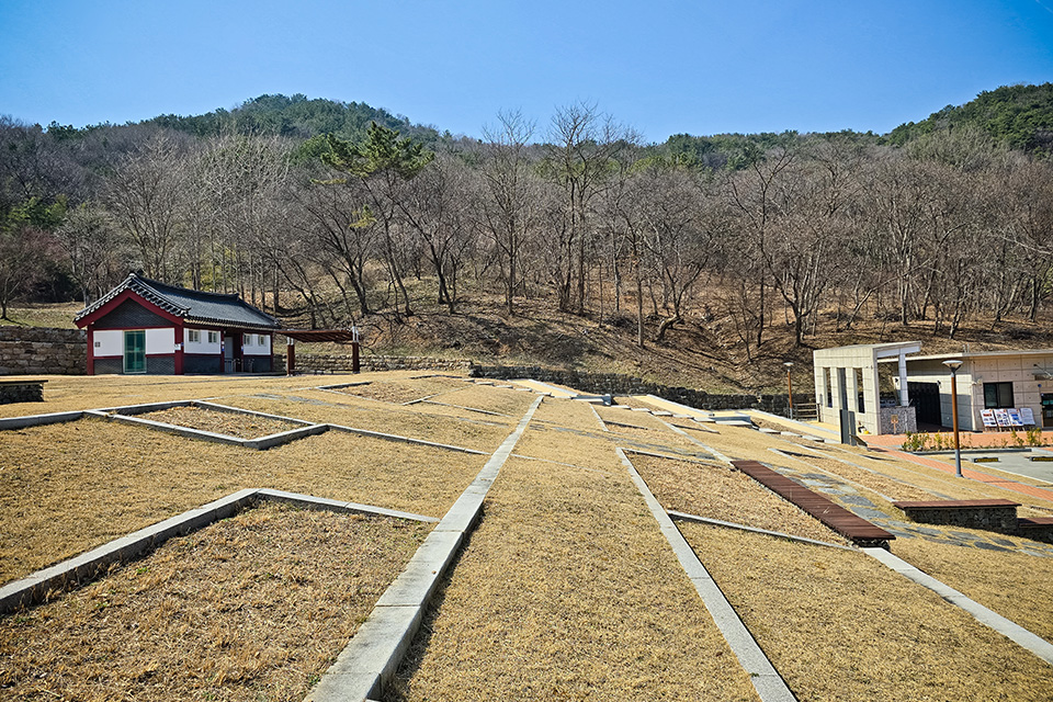 우금티전적알림터 사진 1
