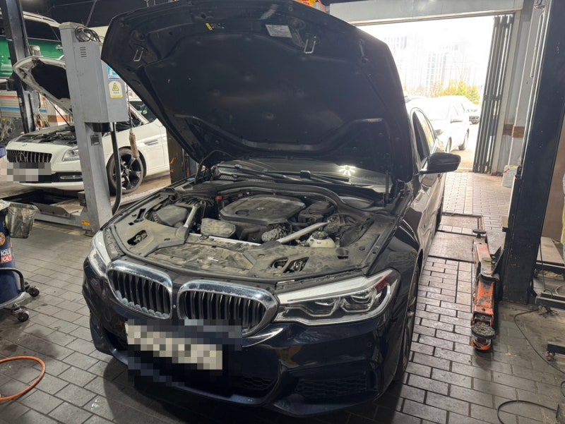 BMW 520d G30 워터펌프 누수, 냉각수 줄어듦! 정비 후기