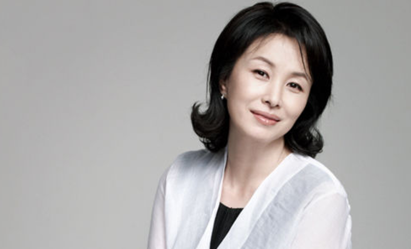 김미숙,"스토킹 멈추려면 1억을 달라"... 20년간 쫓긴 여배우가 가족과 이별한 사연