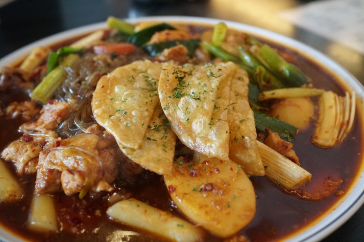  또이스찜닭 칠성동 맛집 주차 포장 아기의자