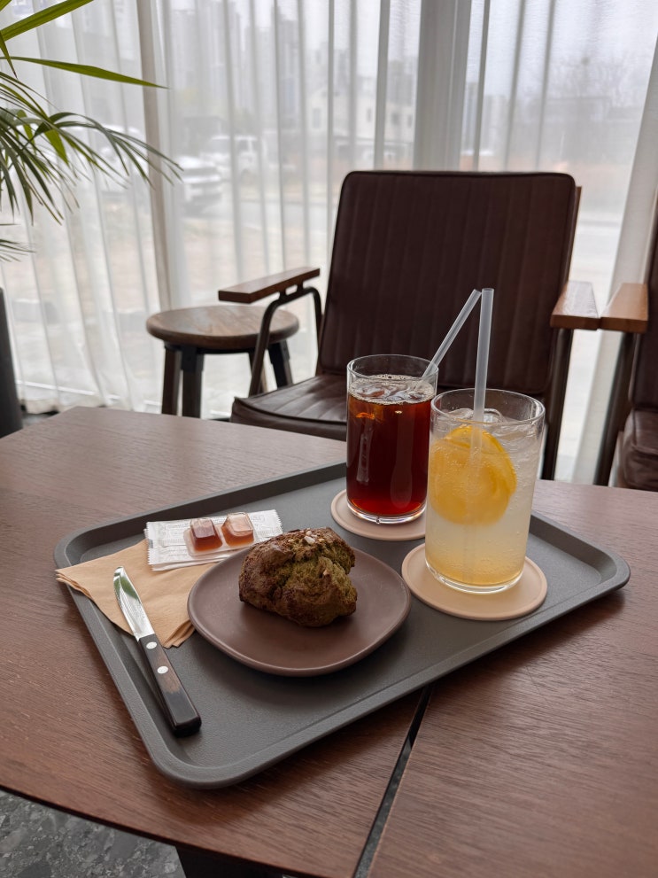  세종 고운동 커피 맛집, 원두에 진심이라면 플랜비커피 로스터즈 방문하세요