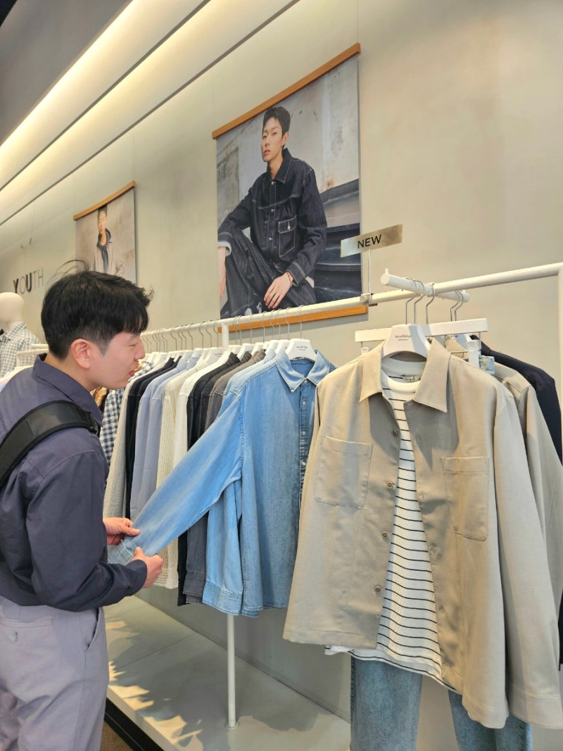 마인드브릿지 동성로점 남성 셔츠 추천 M1WS3130 세미오버핏 반팔셔츠