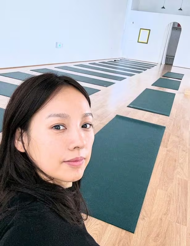  아난다요가 '신체 접촉 금지' 공지, 이효리가 참다 참다 터졌다 — 네티즌 반응까지