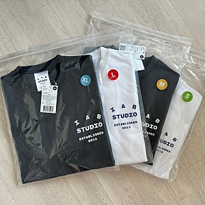 착샷 아이앱스튜디오 IAB STUDIO 26 반팔 s / m / L / XL 사이즈 비교 추천 후기