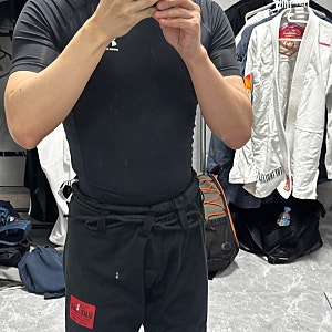 언더아머 컴프레션 반팔 사이즈 추천. 운동복으로 입기 좋은 티셔츠