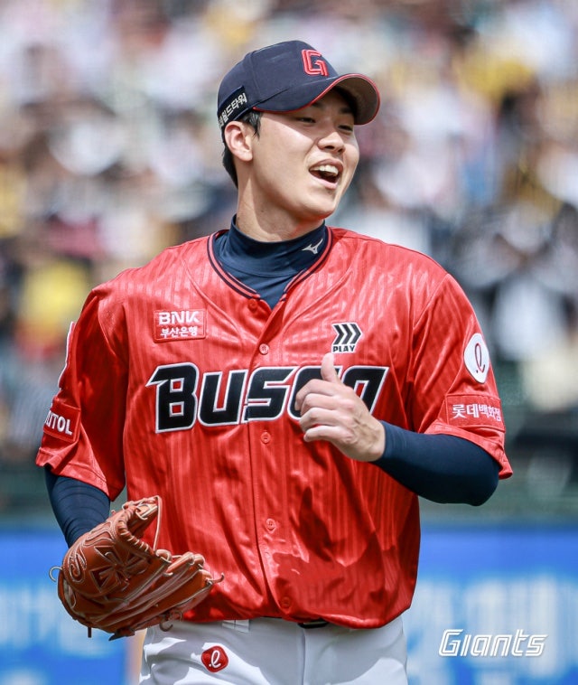 ‘2025년 롯데 최고 히트작’ 상동에서 1군 복귀를 준비하고 있는 이 선수, 롯데 홍민기 근황(K....