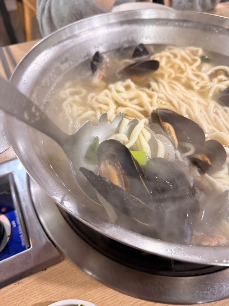 천안 맛집 궁전해물칼국수 진한 국물이 최고!