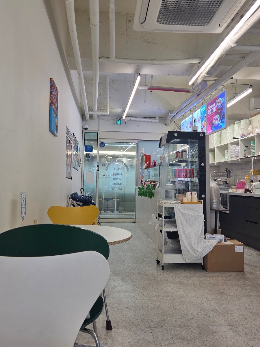 포케올데이 산본점 사진 4