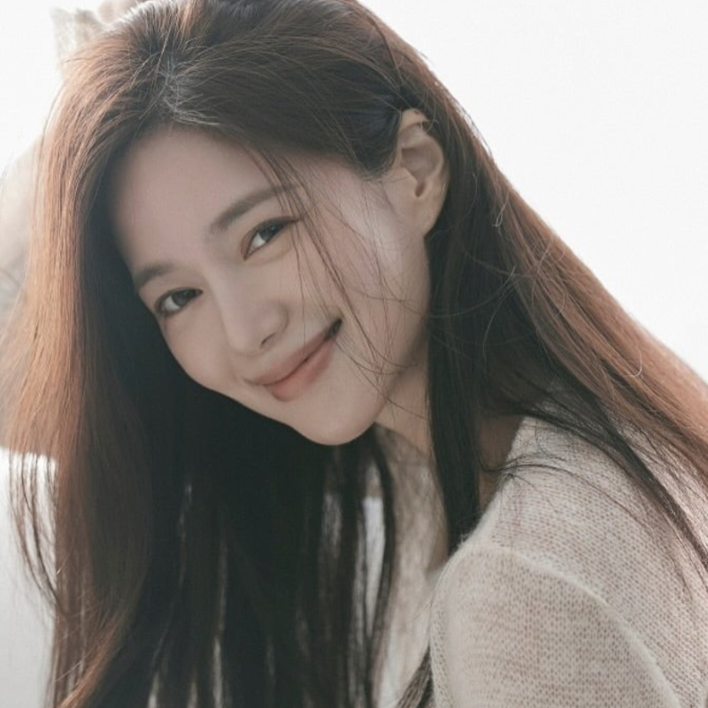 33세 이엘리야, 낮엔 배우 밤엔 대학원생..올출석 기록까지 찍은 ‘갓생 끝판왕’ 뭐길래