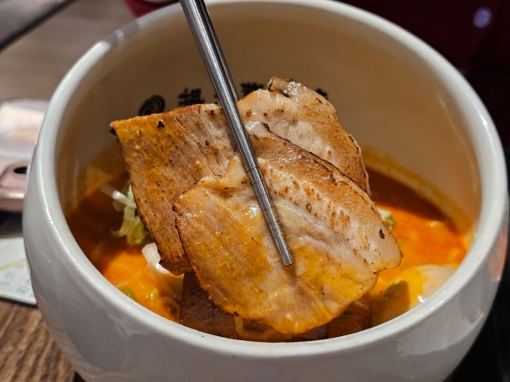  서면 롯데백화점 혼밥 메뉴 고민이라면? 맛집 탄탄면공방의 진한 국물 후기