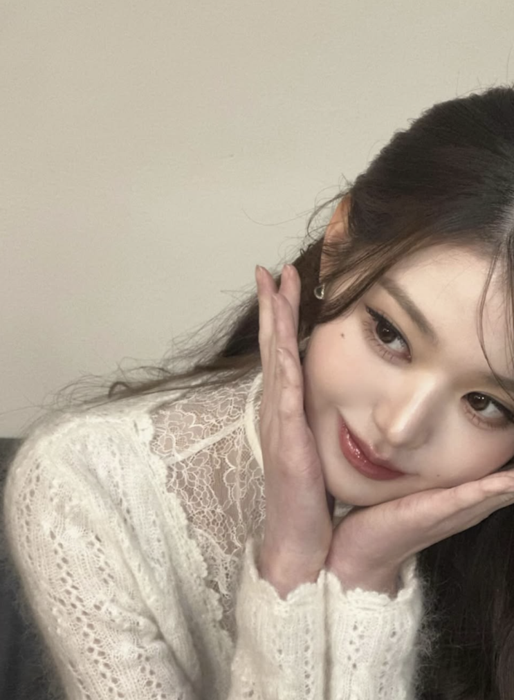  [셀럽 패션] 장원영 인스타 패션! 요리하는데 화보 찍는 이유 세잔 가디건