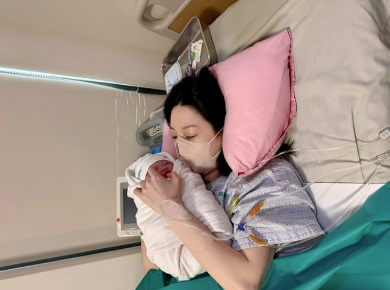 오상진♥김소영, 유산의 아픔 딛고 드디어 수동 득남! "네 가족이 되었습니다"
